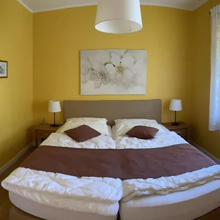 Dream House On The Maar Daire *